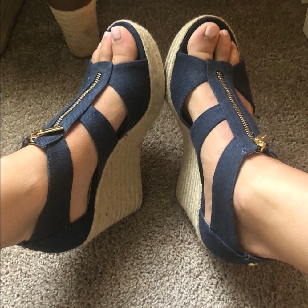 Michael Kors navy wedge size 9 - Picture 1 of 6